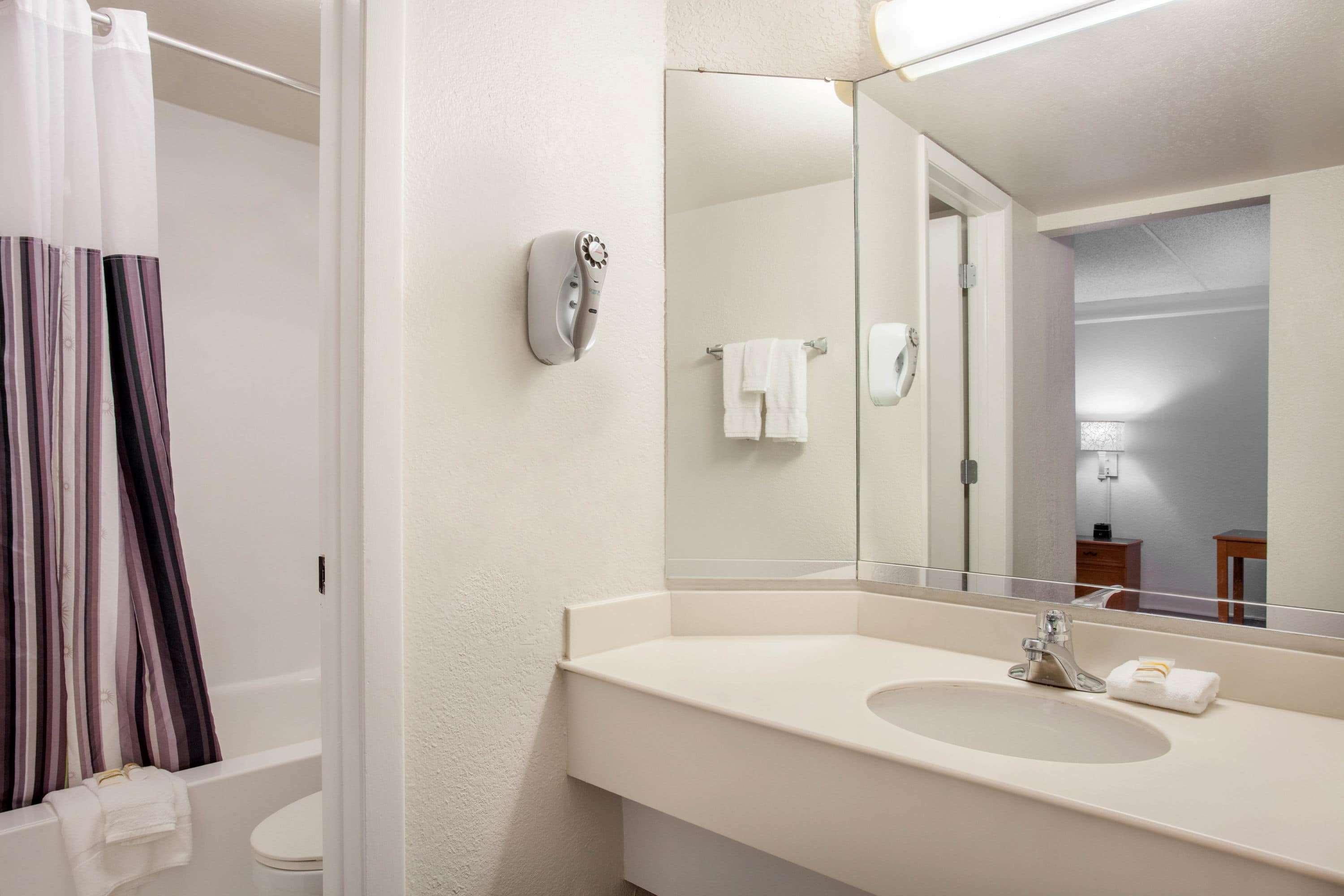 Baymont By Wyndham Fort Myers Central Eksteriør billede
