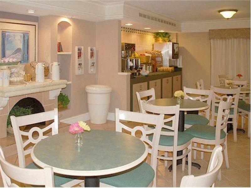 Baymont By Wyndham Fort Myers Central Eksteriør billede